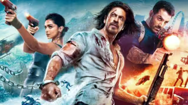 Pathan Bild R Pathaan के पहले दिन की शुरुआत जोरदार, बॉक्स ऑफिस पर ब्लॉकबस्टर War से ...