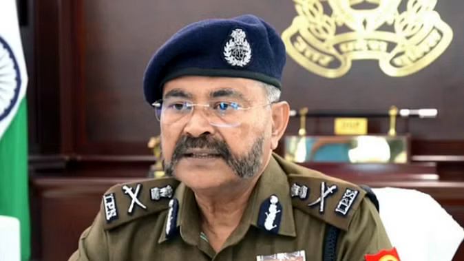 स्वतंत्रता दिवस पर UP में आतंकी हमले की आशंका, DGP ने सड़क, रेल और हवाई ...