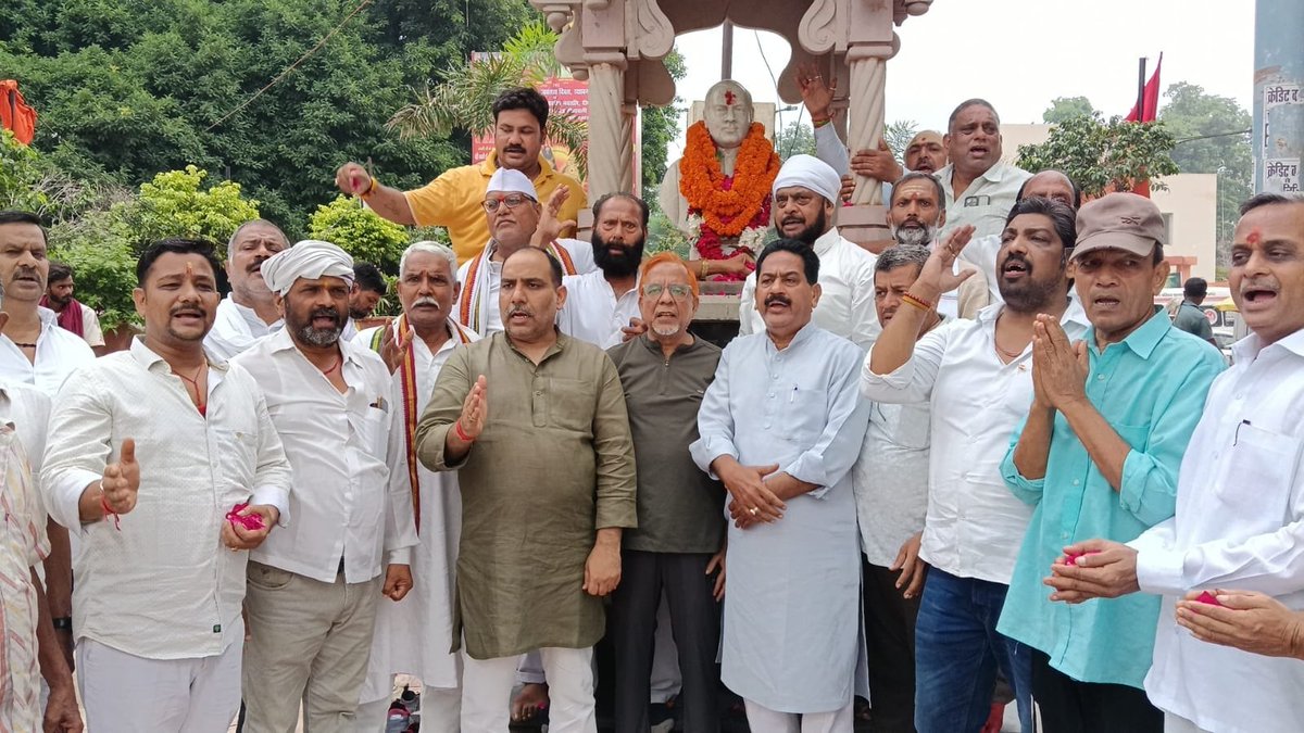वाराणसी में राजीव गांधी की जयंती पर कांग्रेस ने दी श्रद्धांजलि, सद्भावना दिवस के रूप में मनाया गया अवसर