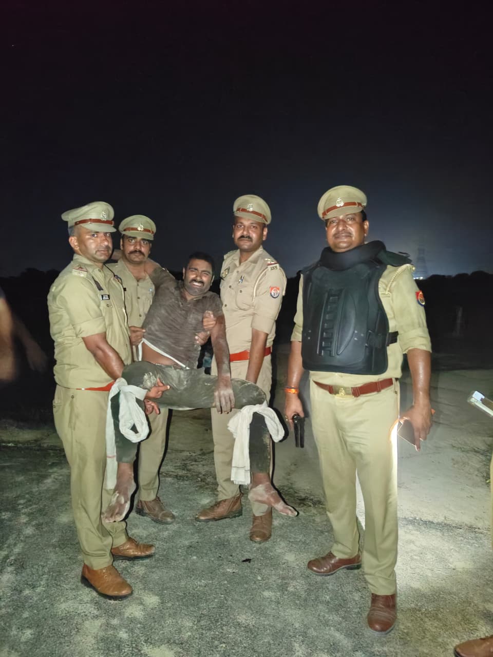 Kanpur: मुमताज हत्याकांड के मुख्य आरोपी की पुलिस से मुठभेड़, दोनों पैरों में लगी गोली