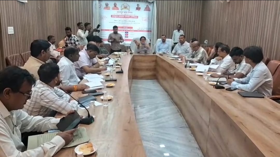 Kanpur: ‘सफाई नहीं दूंगी, अपना काम करना चाहती हूं’, नगर निगम अफसरों पर बरसीं महापौर